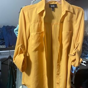 Brand new never worn semi casual/dress shirt